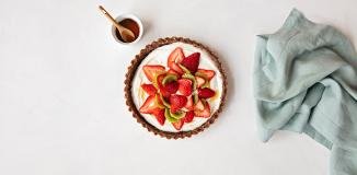 No-Bake Fruit and Yogurt Tart