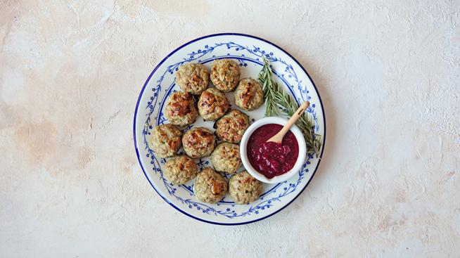 Cranberry Balsamic Glazed Turkey Meatballs